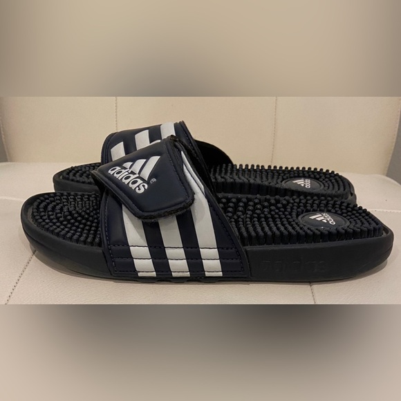 Adidas adissage Slides - Picture 6 of 8